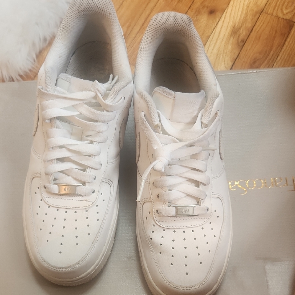White Nike Aiff orce One Sneakers Size Us 10 Good Condition